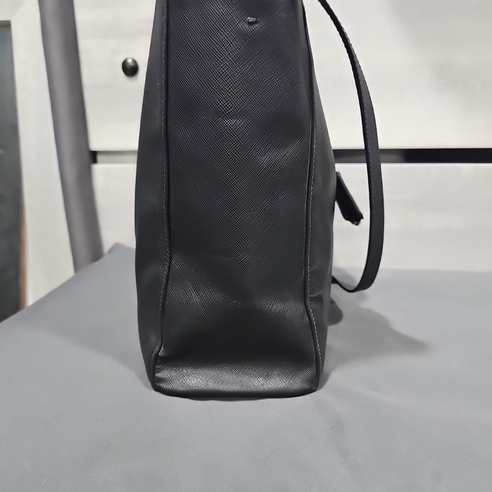 Black leather Prada Galleria Saffiano Lux tote bag - Picture 4 of 7